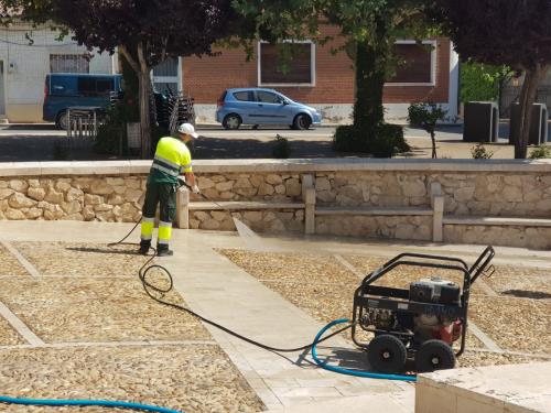 El Ayuntamiento continúa con el dispositivo especial de limpieza tras las Fiestas Patronales